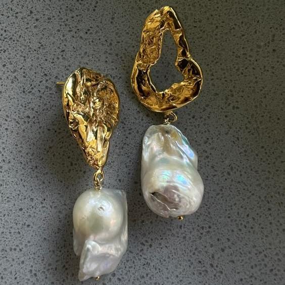 Boucles d'Oreilles Vintage Doré Forgé Perle