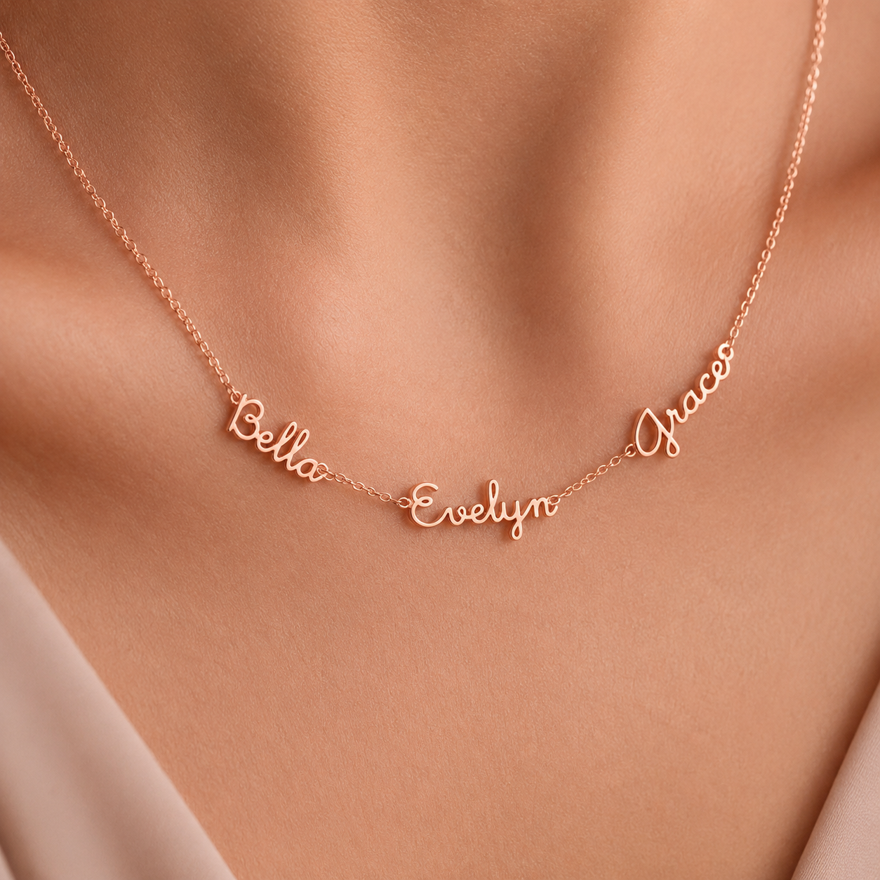 COLLIER DÉLICAT MULTI-PRÉNOMS