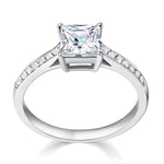 Leontina Gualtieri Ring | White Gold