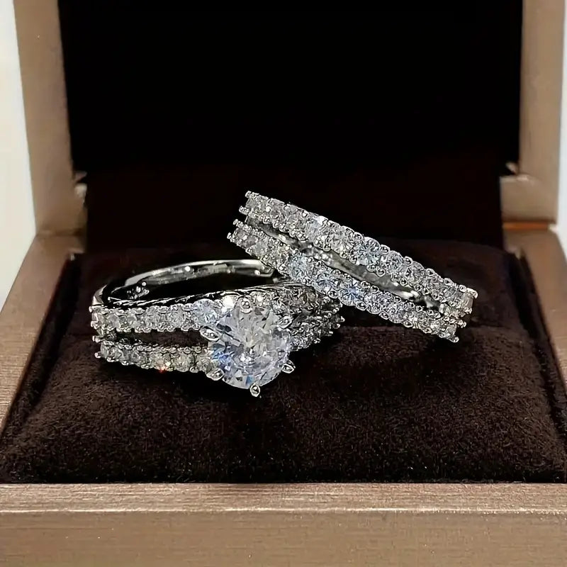 Eternal Radiance Ring Set - Gold