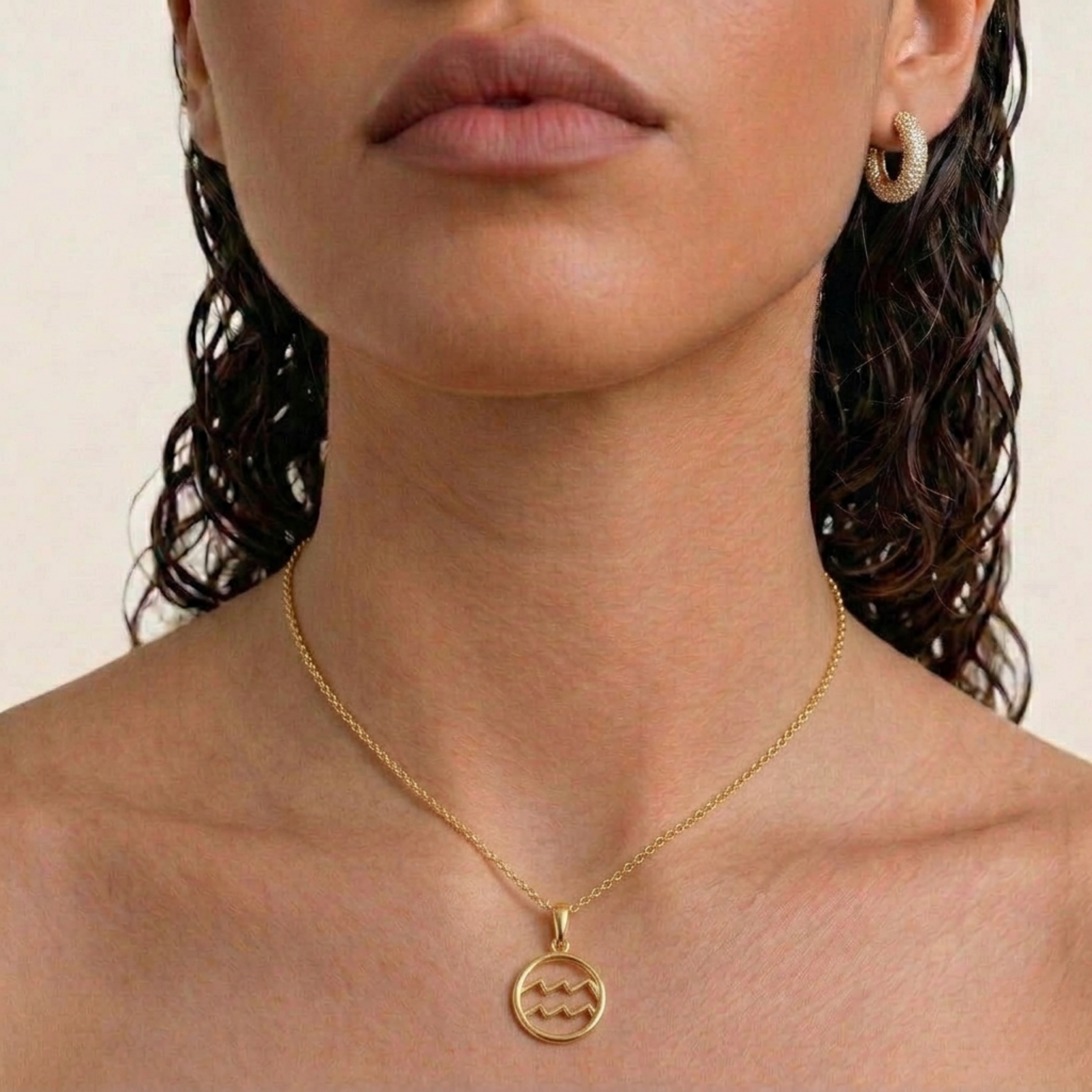 Zodiac sign necklace | Gold