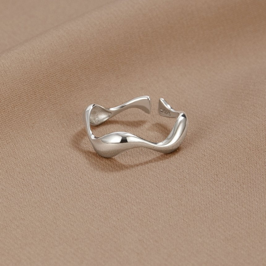 Wave Adjustable Ring - Silver