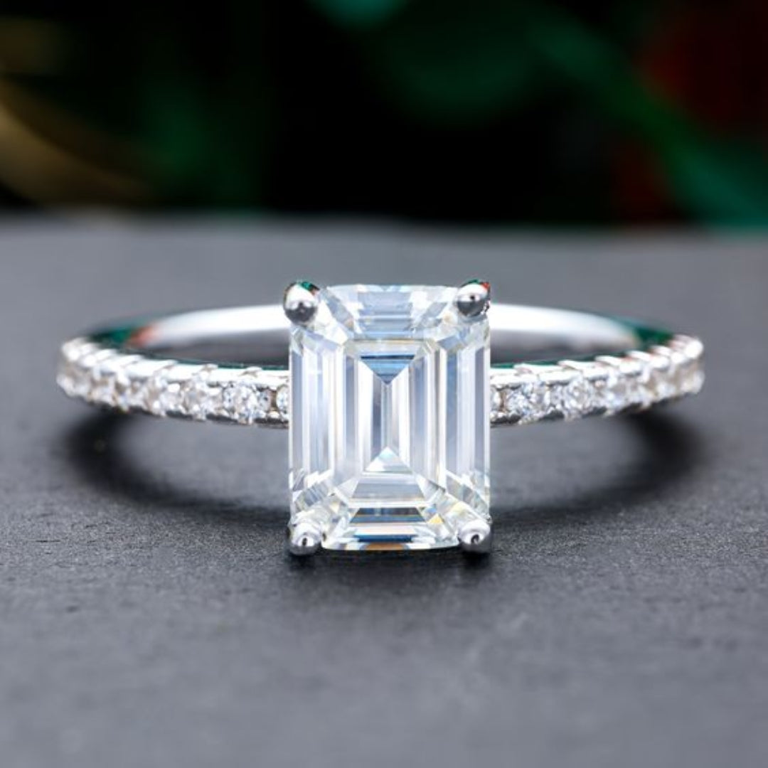 BAGUE VINTAGE BLANC CRISTAL ARGENT ZIRCONE