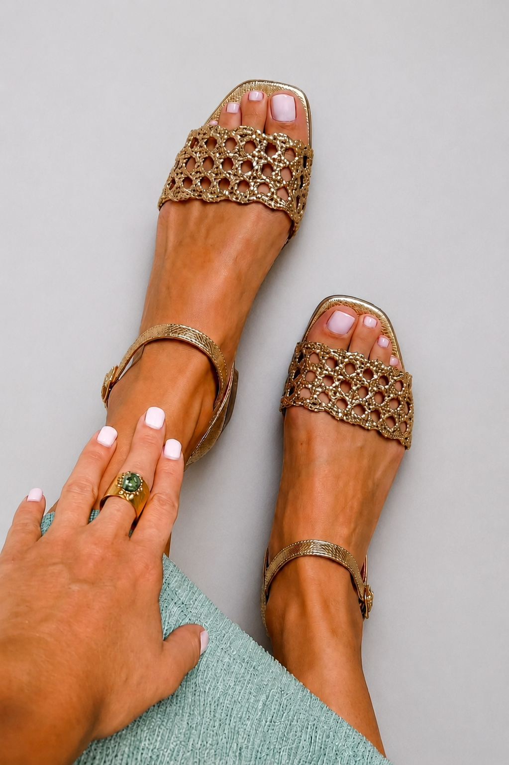Victoire | Sandales dorées Charme d'été
