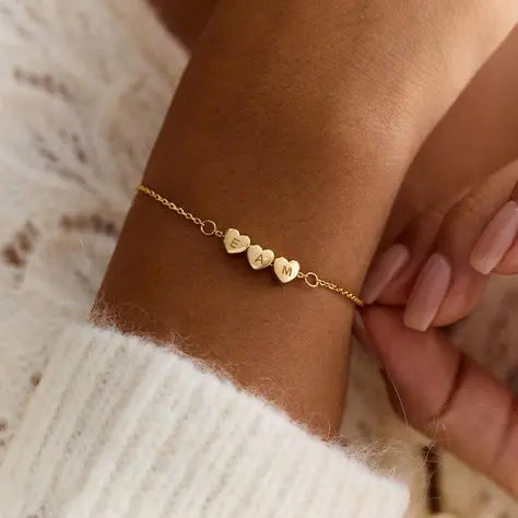 BRACELET INITIALE CŒUR PERSONNALISÉ