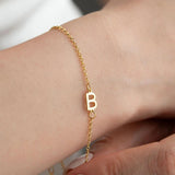 BRACELET INITIALE LATÉRALE PERSONNALISÉ
