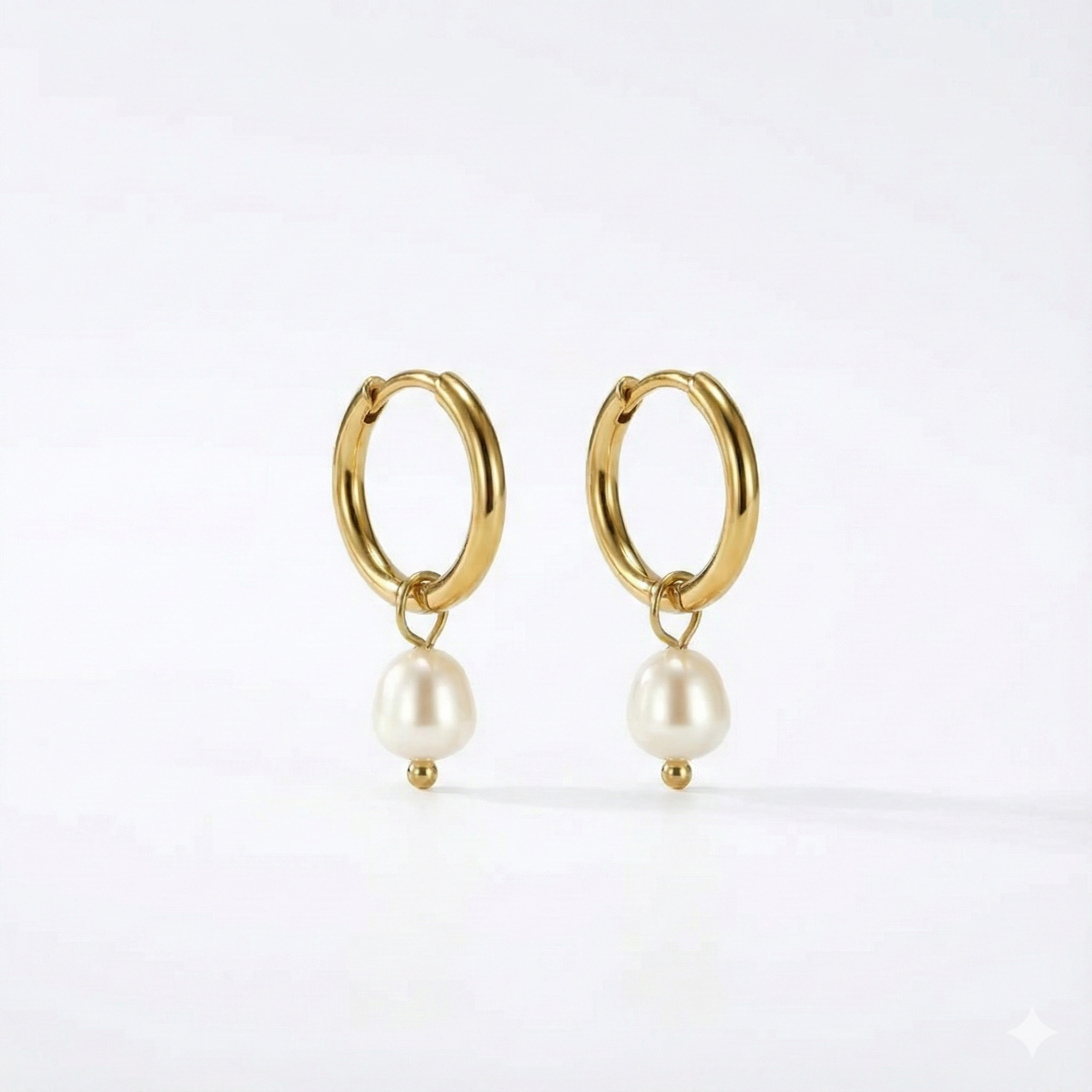 Bella Freshwater Pearl - Earrings