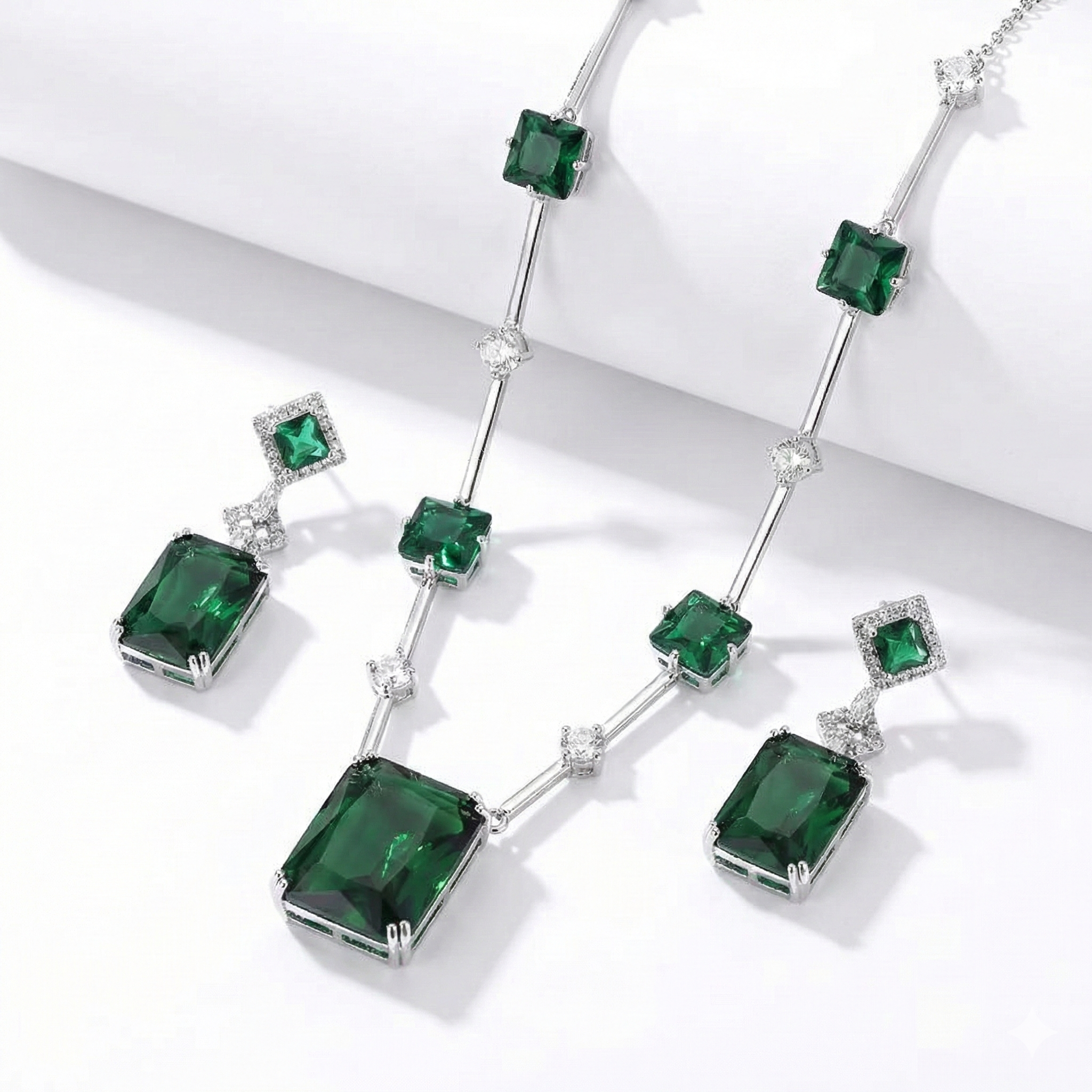 Daphira Verelune Jewelry Set