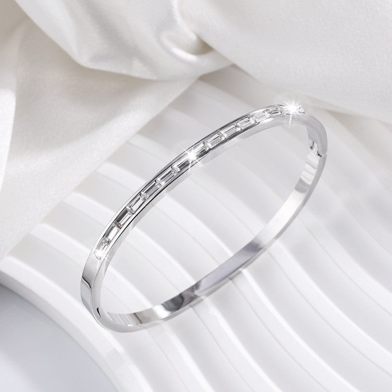Isa Bracelet | Gold