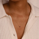 COLLIER AVEC UNE PIERRE DE NAISSANCE EN FORME DE CŒUR
