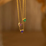 COLLIER AVEC UNE PIERRE DE NAISSANCE EN FORME DE CŒUR