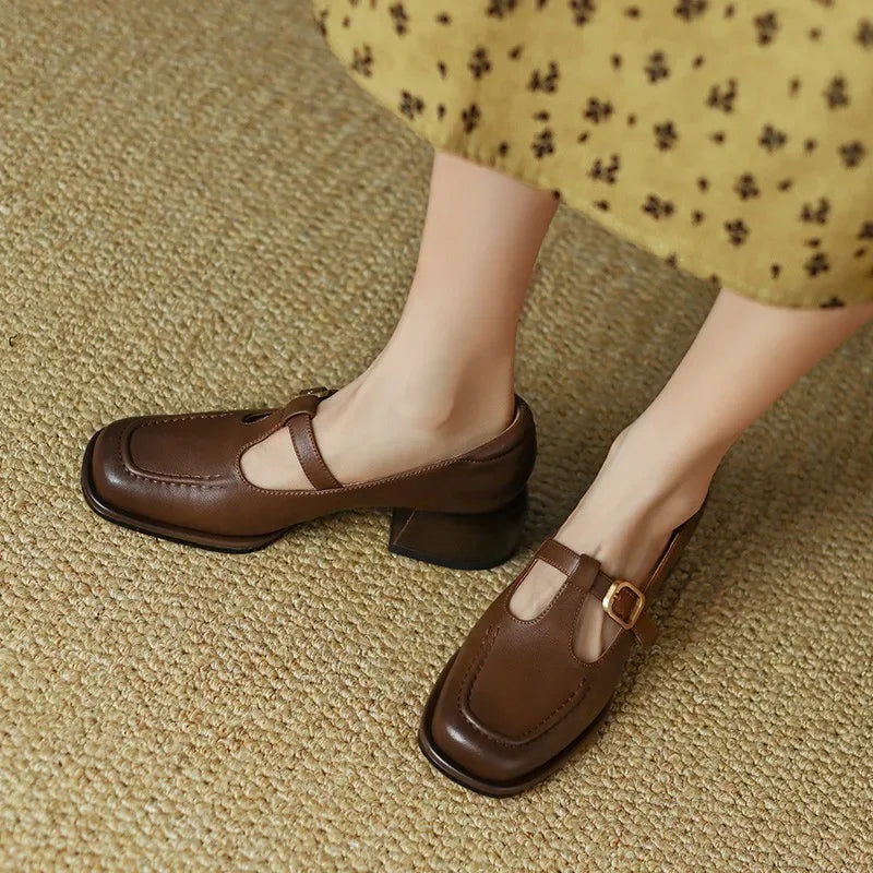 EMILIA | CHAUSSURES VINTAGE À BRIDE EN T