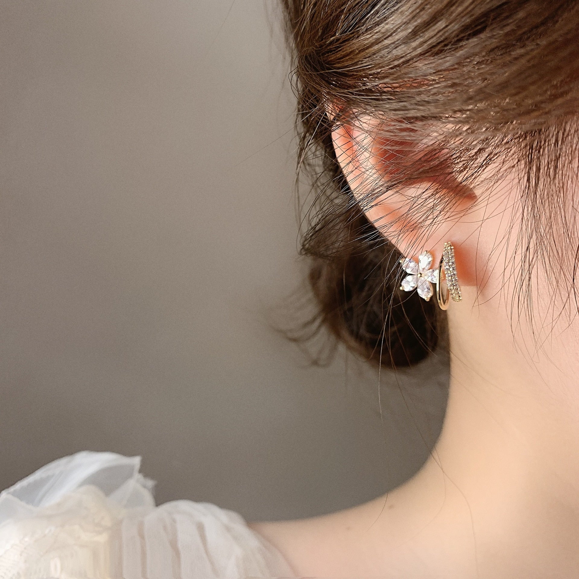 BOUCLES D'OREILLES FLORAL SCINTILLANT ZIRCONE | OR