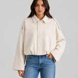 FRANCE | VESTE EN SIMILICUIR COURTE