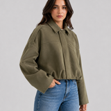 FRANCE | VESTE EN SIMILICUIR COURTE