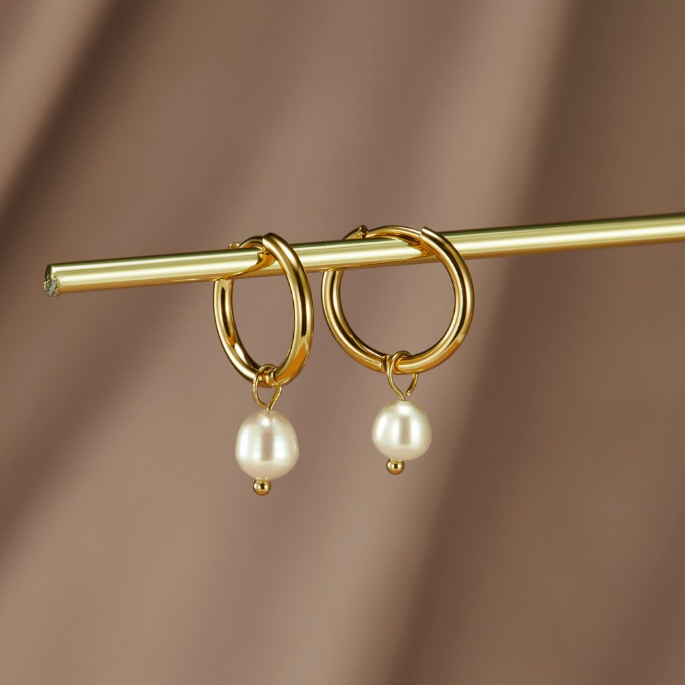 Bella Freshwater Pearl - Earrings