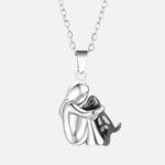 Hug pendant necklace
