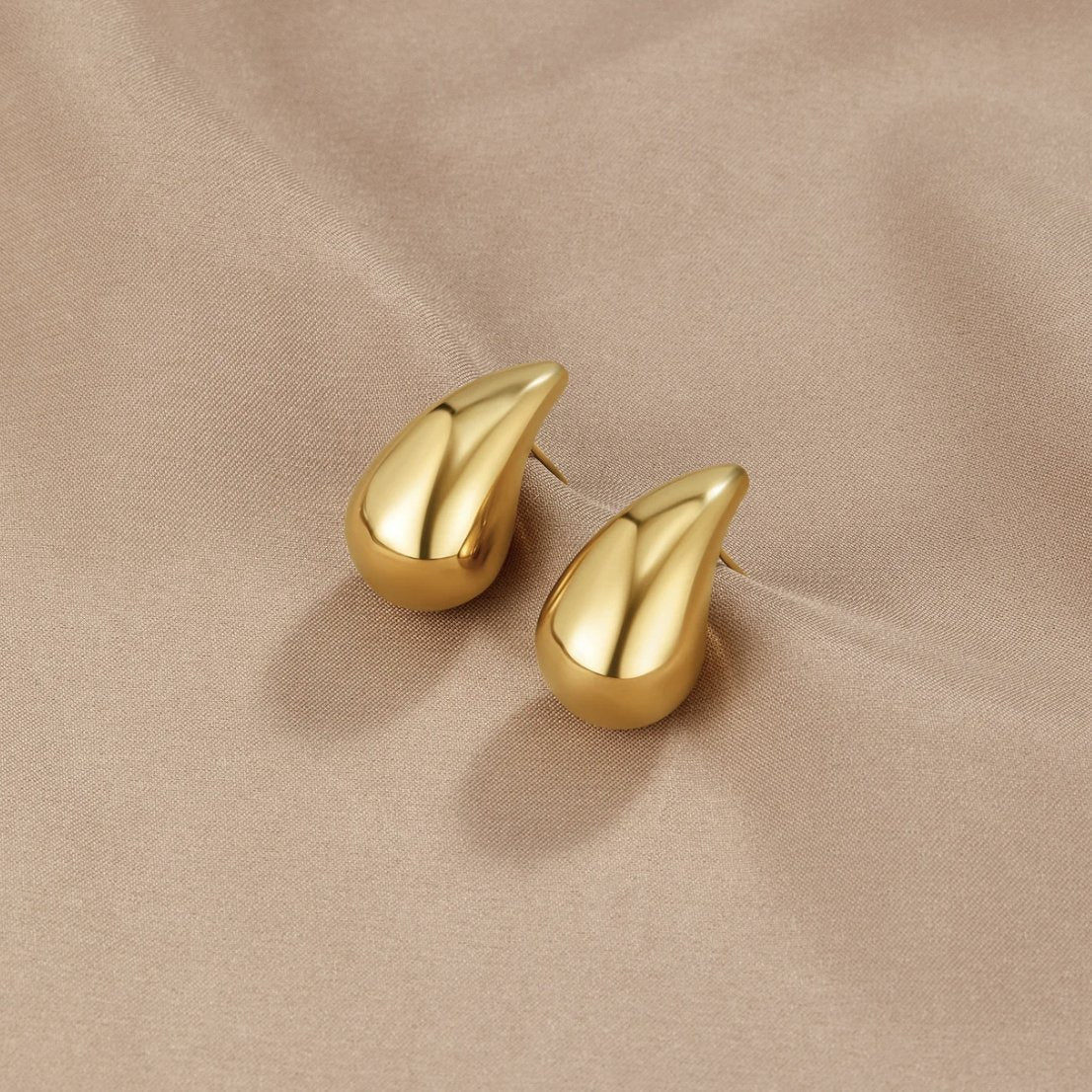 Ame Teardrop Earrings - Gold