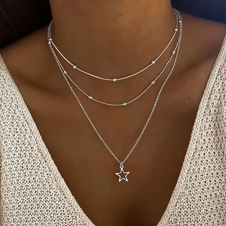 COLLIER PENDENTIF INTEMPOREL ÉTOILE