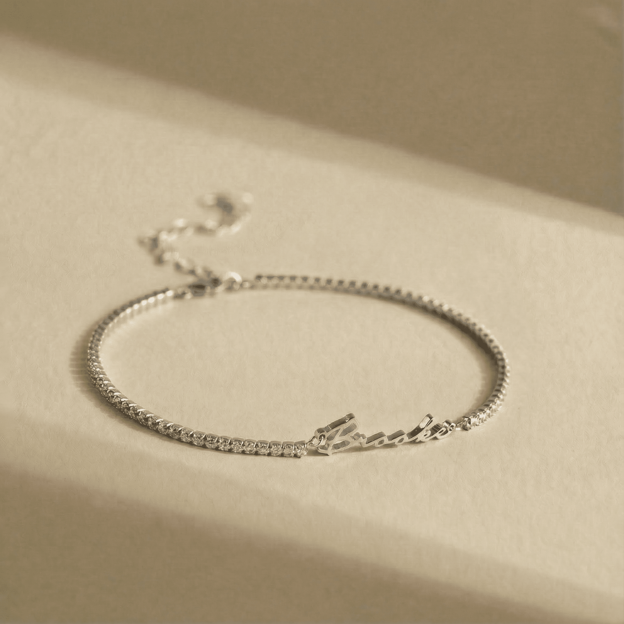 BRACELET PERSONNALISÉ AVEC PRÉNOM ET ZIRCONE