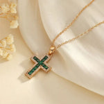 Collier Solene Émeraude Croix Pendentif Or