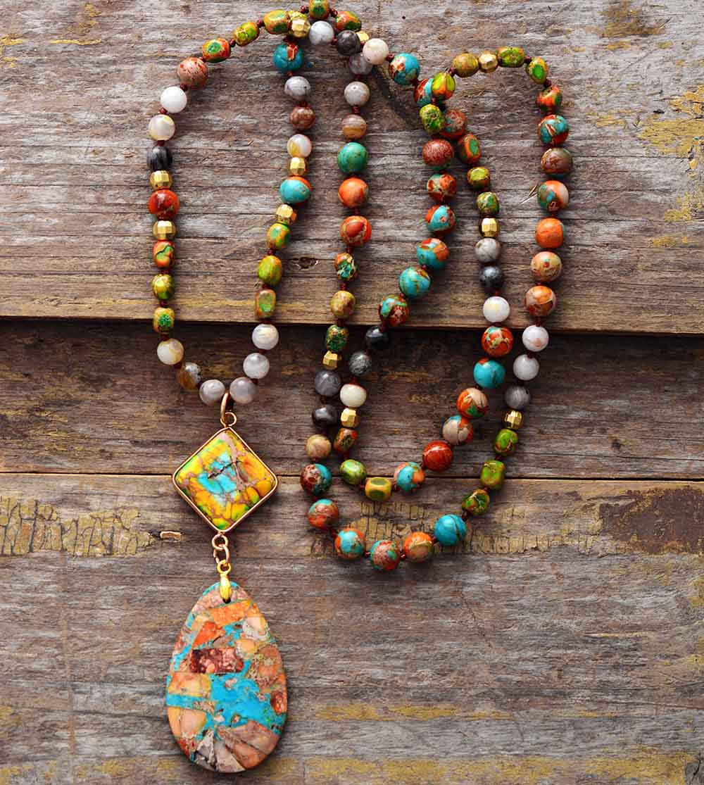 COLLIER