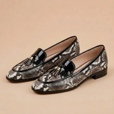 KELLY | CHAUSSURES EXOTIQUES À POMPONS