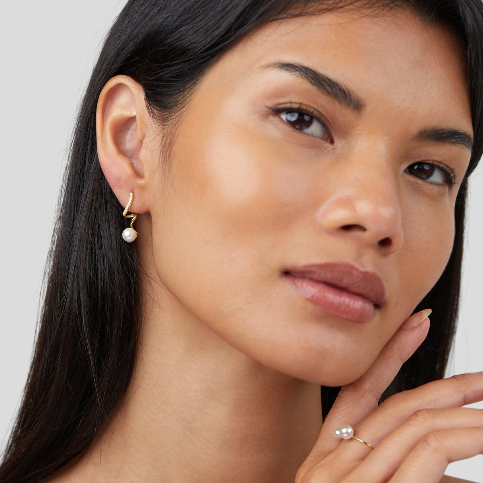Wanda Wave Earrings