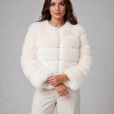 JOËLLE | VESTE EN FAUSSE FOURRURE COURTE